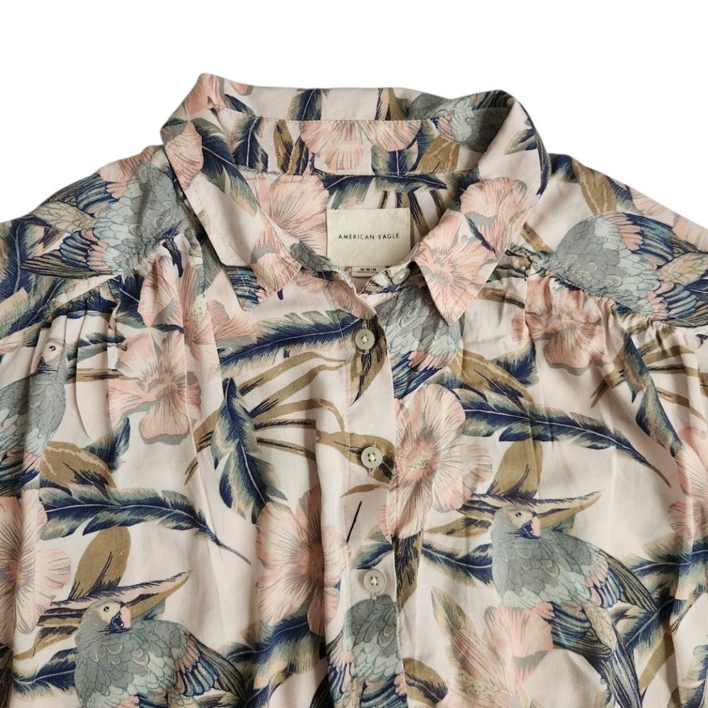 American Eagle Women's Floral Crop Tops Size M Button Down Oversized Fit Blouse - Picture 3 of 12